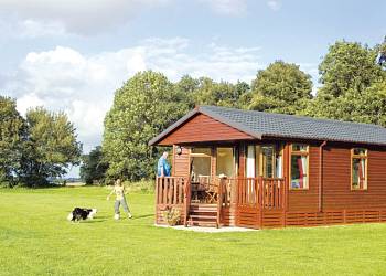 Athelington Hall Farm Lodges