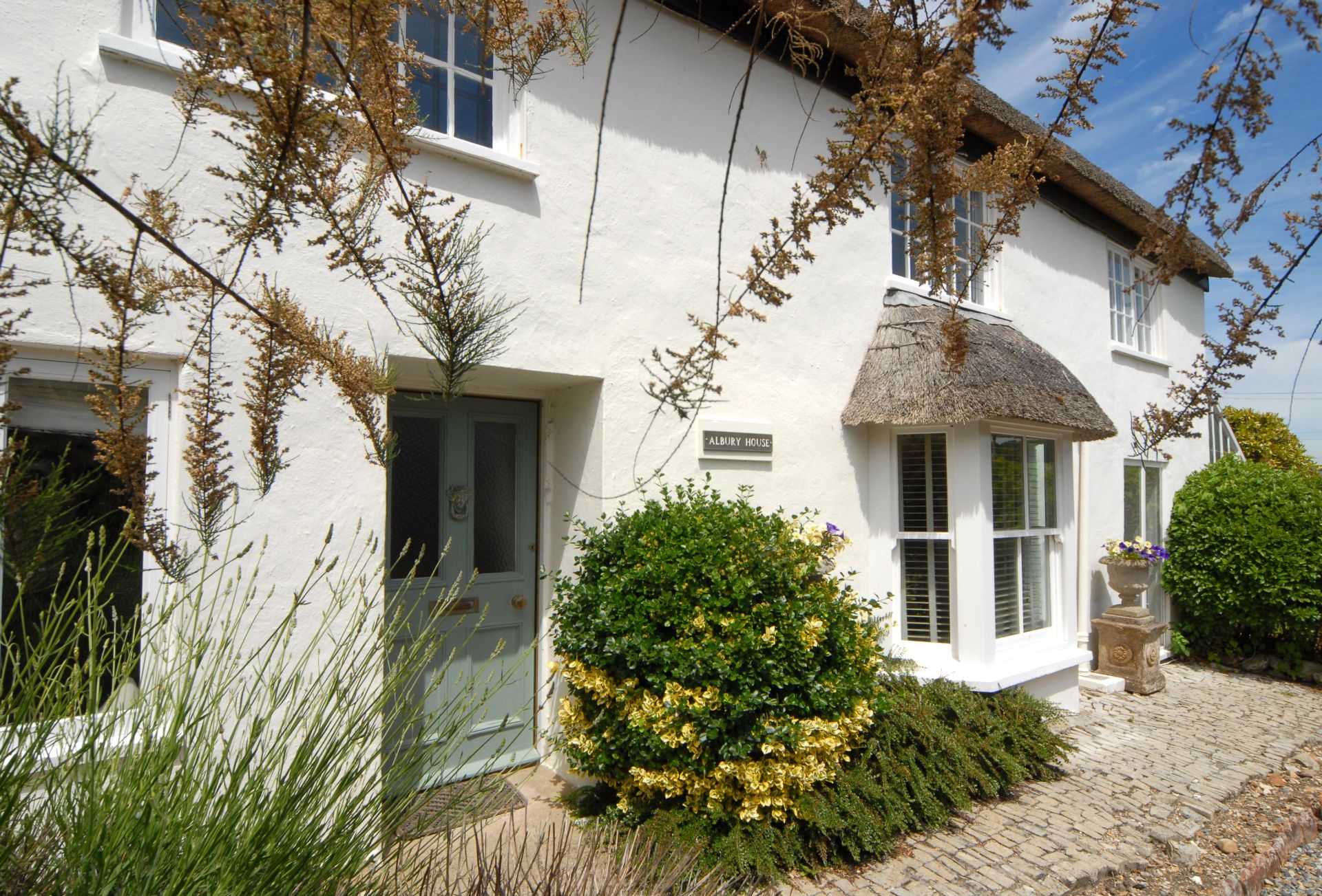 More information about Albury House - ideal for a family holiday