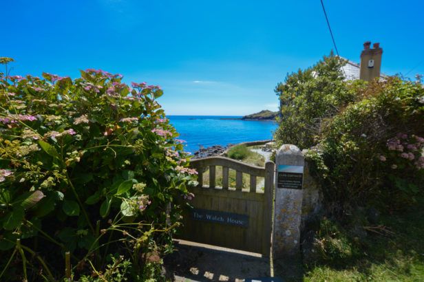 The Watch House a british holiday cottage for 8 in ,
