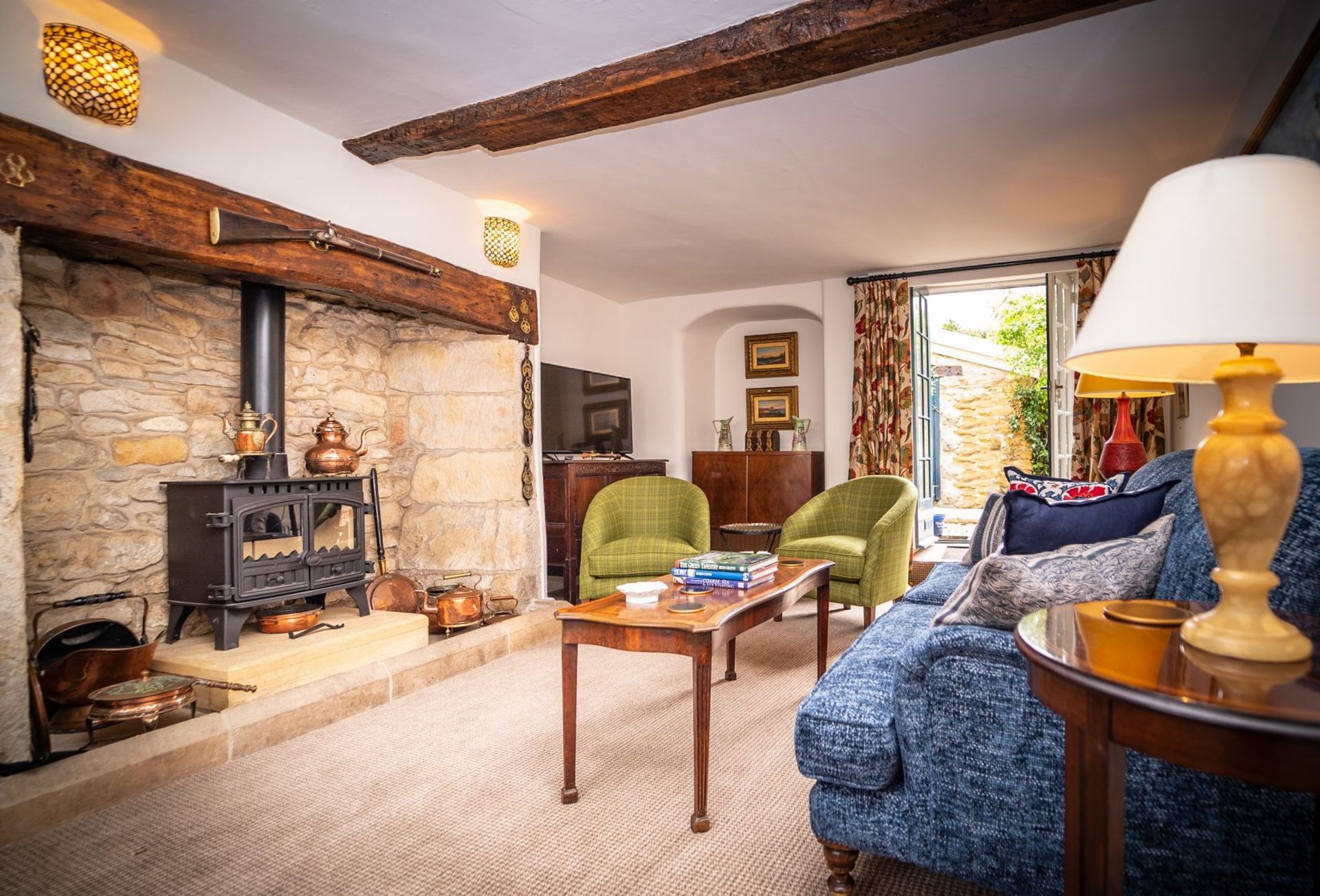 More information about Eastbury Cottage - ideal for a family holiday