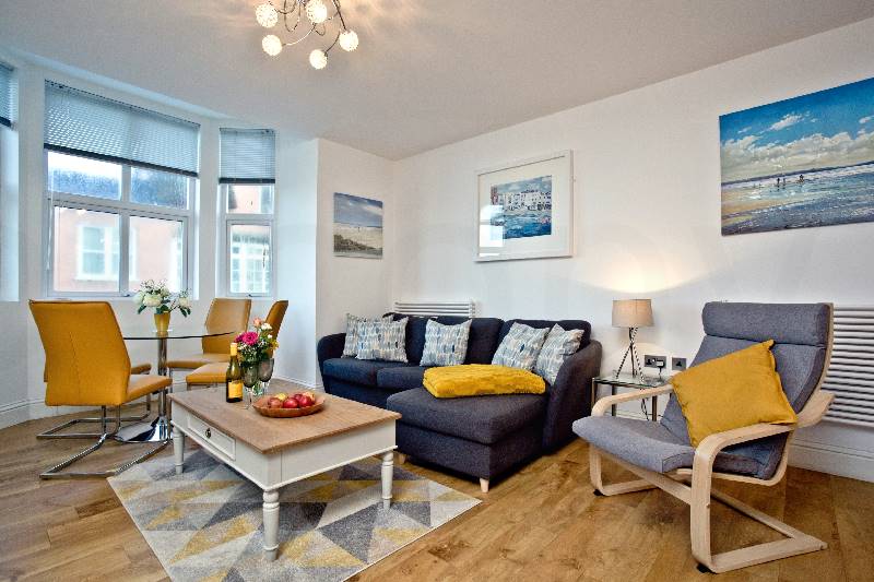 5 At The Beach a british holiday cottage for 6 in , 