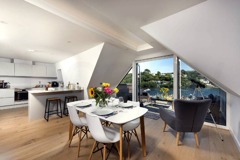 Fowey Penthouse a british holiday cottage for 4 in ,