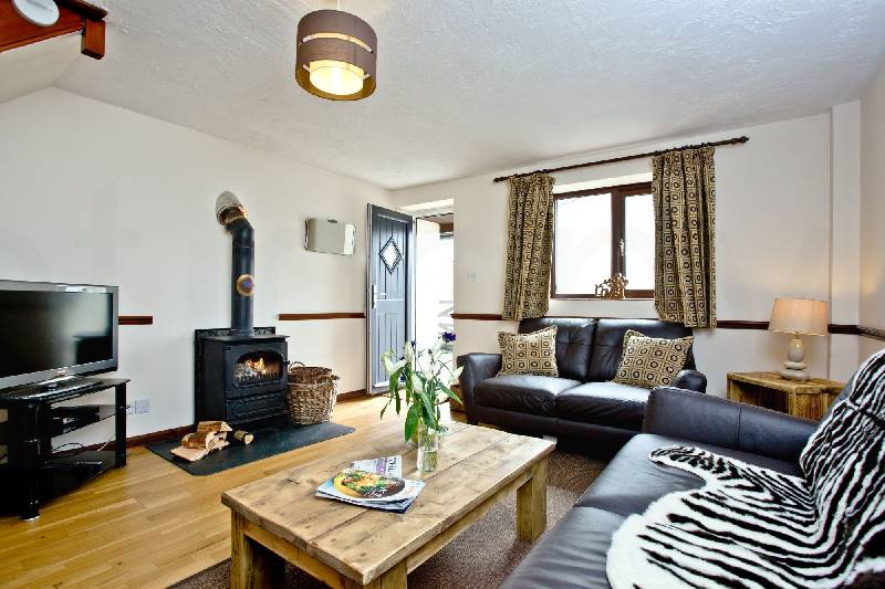 More information about Cranny Cottage, East Thorne - ideal for a family holiday