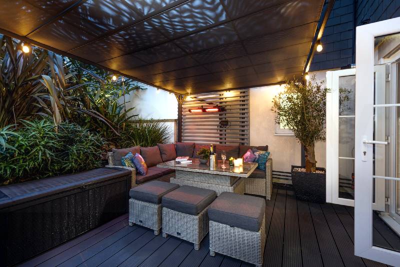 Crystal View, Compass Point a british holiday cottage for 4 in , 