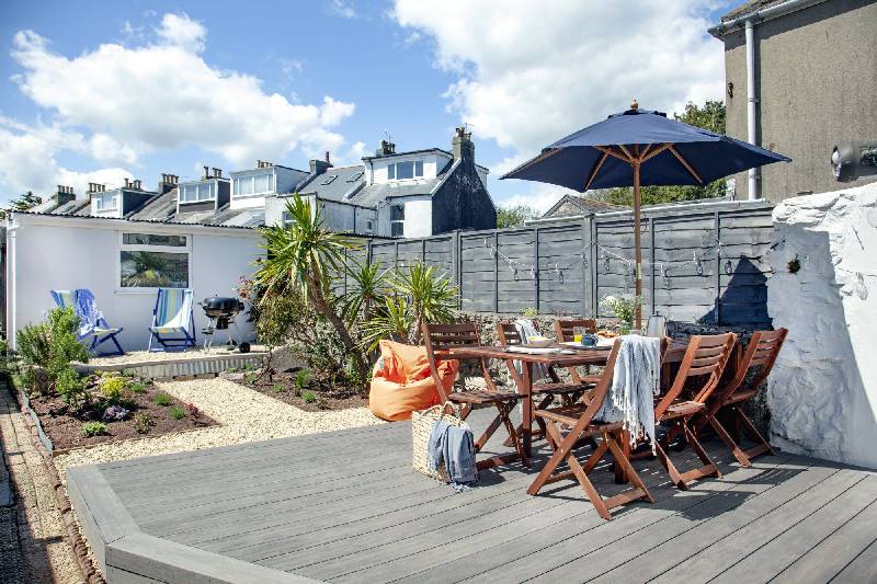 Admirals a british holiday cottage for 8 in , 
