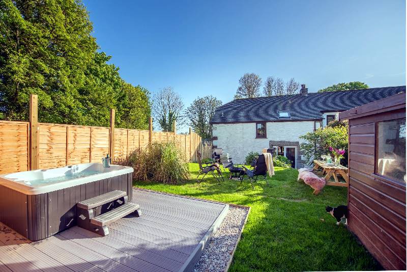 Rosenwyn Barn, Croft Hooper a british holiday cottage for 6 in , 