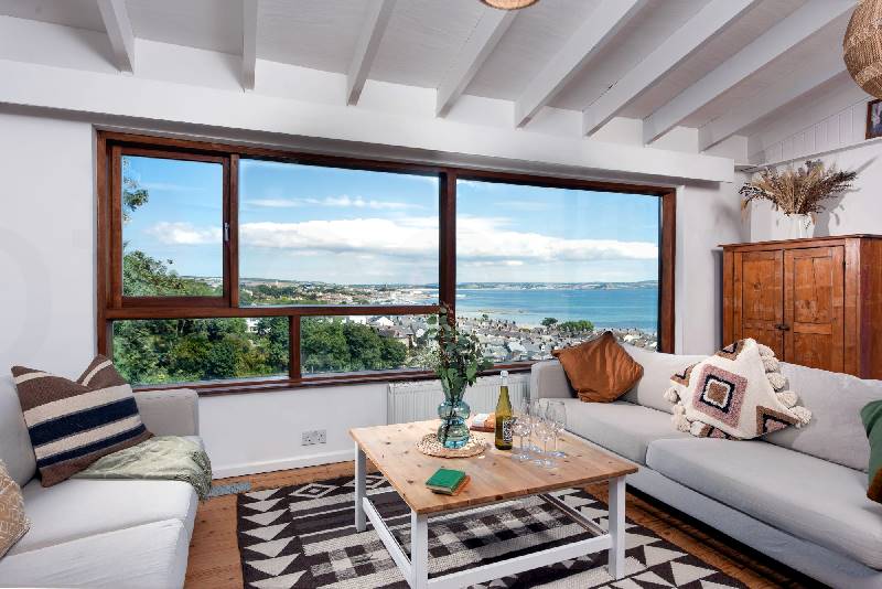 Marine Lodge a british holiday cottage for 8 in ,