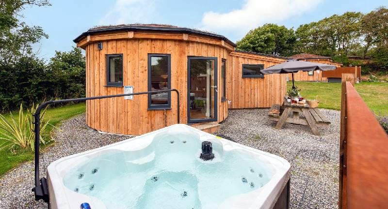 More information about Ebb Roundhouse, East Thorne - ideal for a family holiday