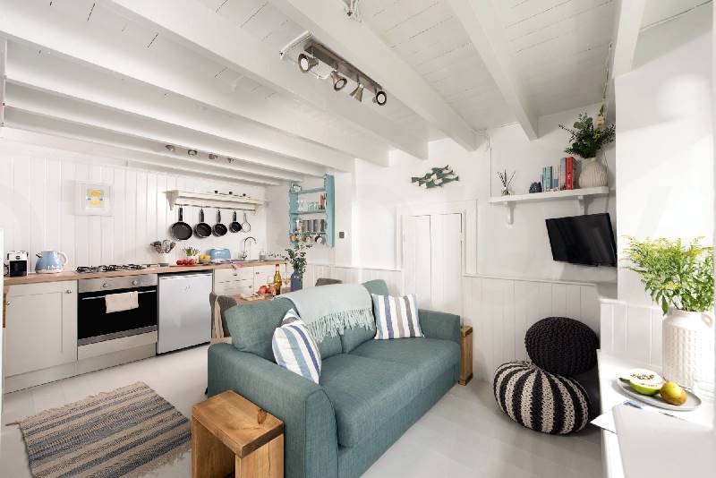 Newlyn Nookery a british holiday cottage for 2 in ,