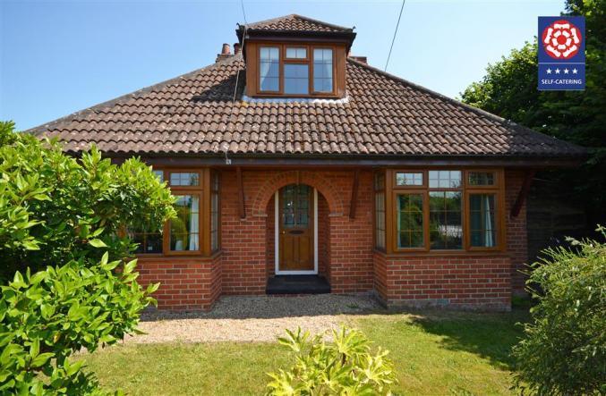Kelmscott a british holiday cottage for 7 in ,