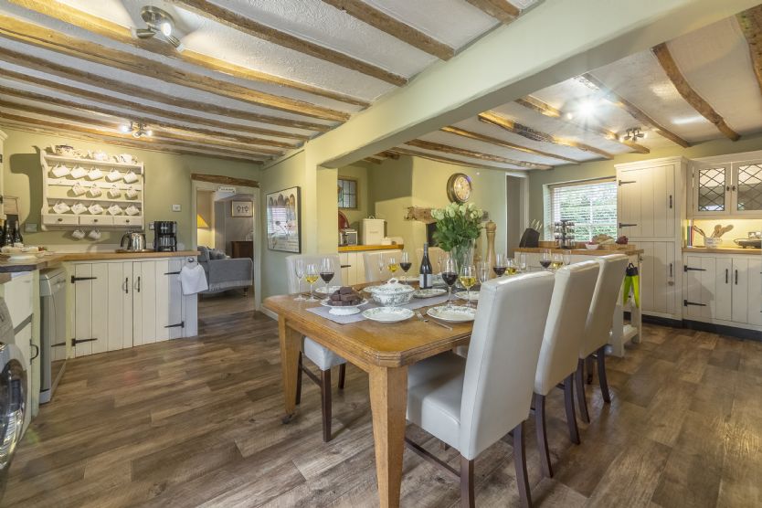 More information about Pillar Box House - ideal for a family holiday
