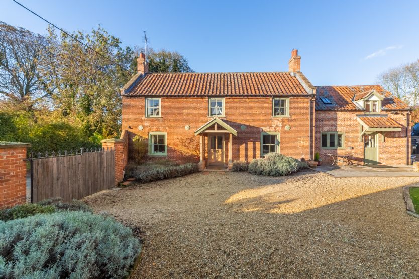 The Manse a british holiday cottage for 6 in ,