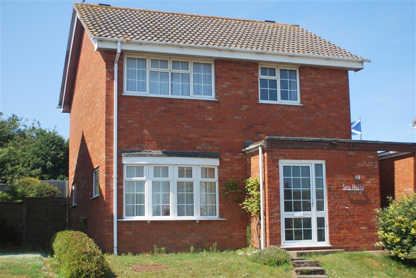 Sea Holly BS a british holiday cottage for 7 in ,