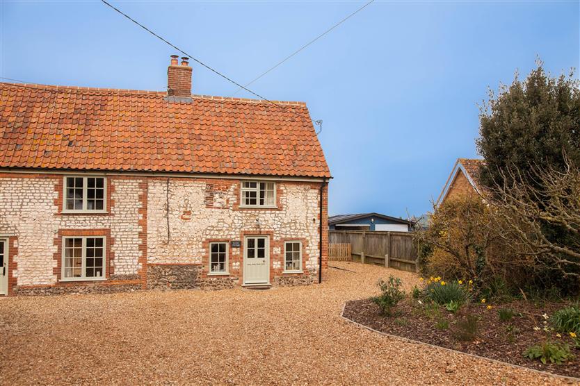 More information about Sutton Cottage - ideal for a family holiday