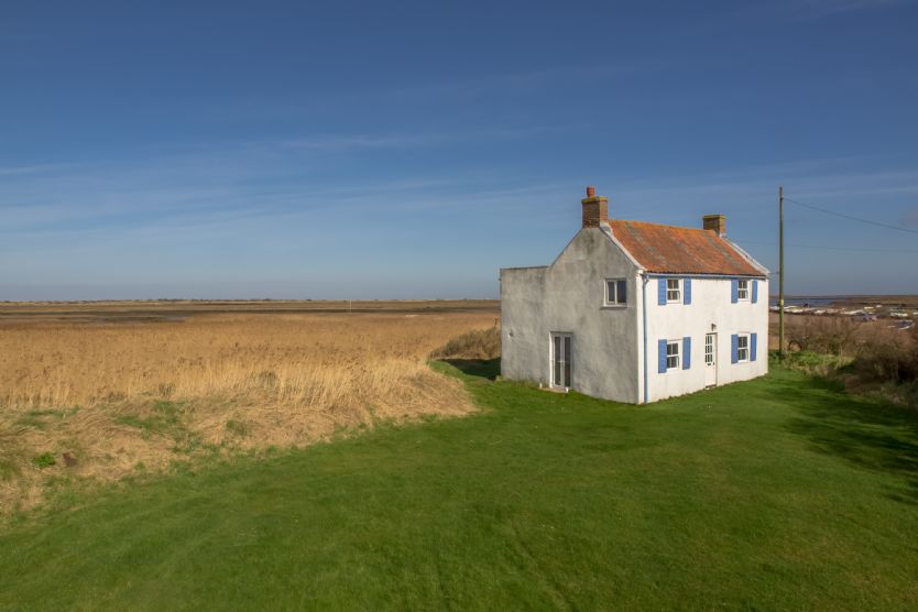 More information about Island House - ideal for a family holiday