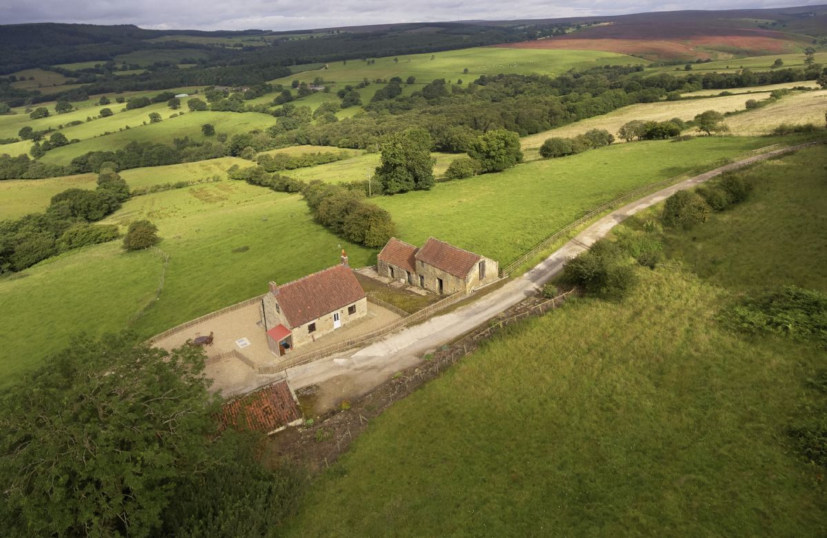 More information about Threp'nybit Cottage - ideal for a family holiday