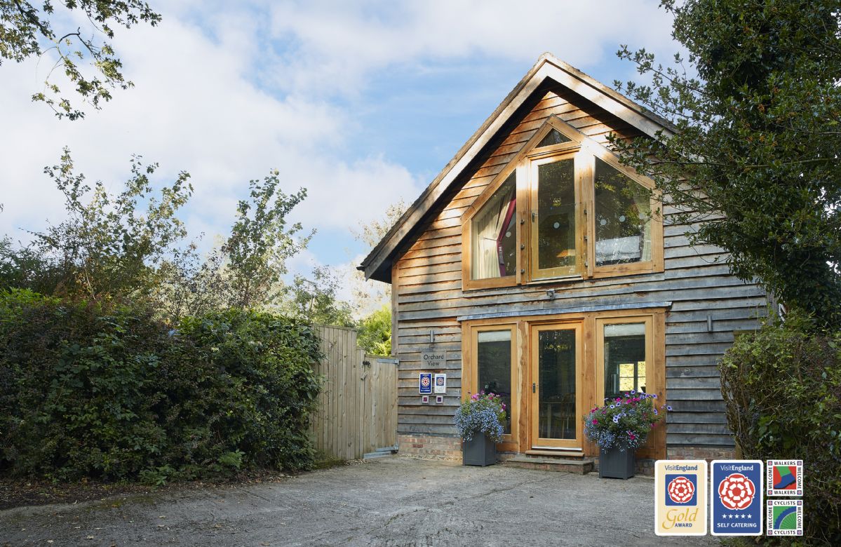 Orchard View a british holiday cottage for 4 in ,
