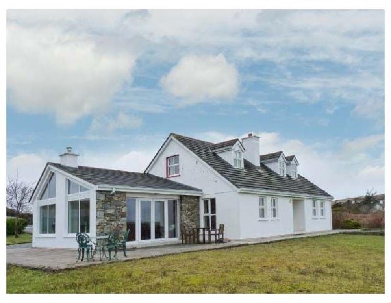 More information about Roundstone - ideal for a family holiday