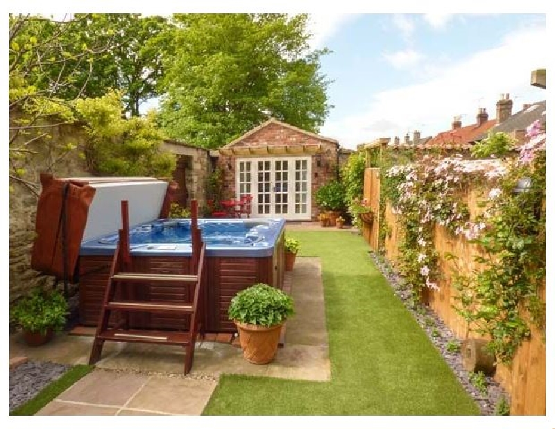 Beech View a british holiday cottage for 2 in , 