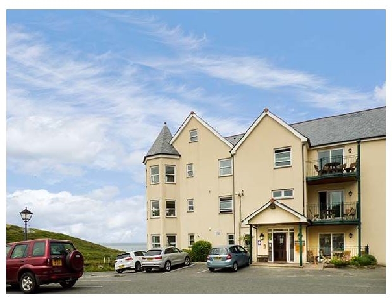 9 Beachcombers Apartments a british holiday cottage for 4 in , 