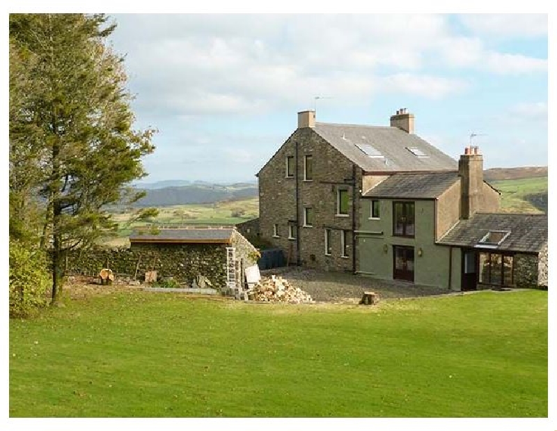 Groffa Crag Farmhouse a british holiday cottage for 12 in , 