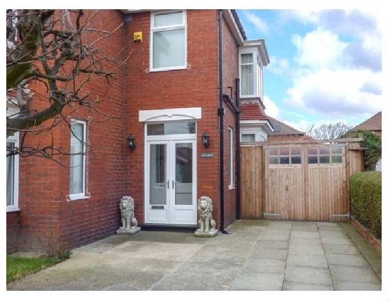 More information about Wills House - ideal for a family holiday