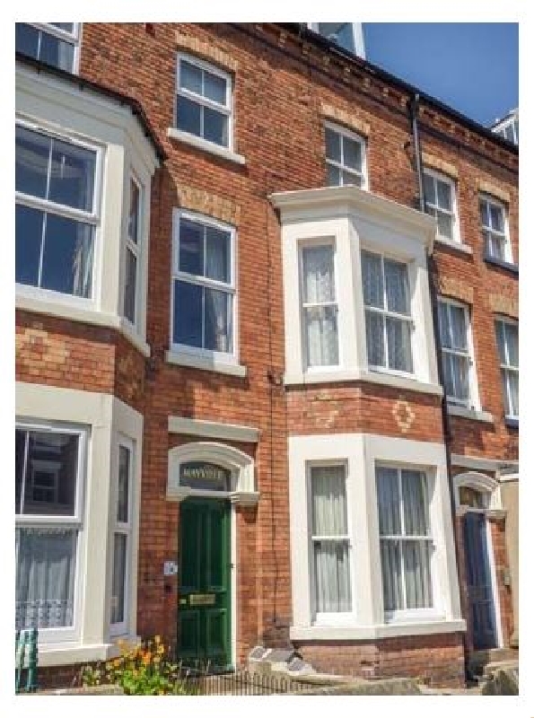 Mayville House a british holiday cottage for 12 in , 