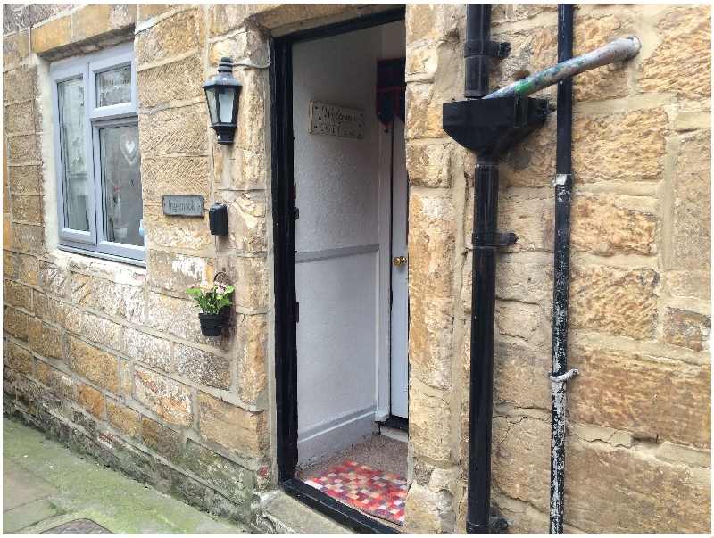 Inglenook Cottage a british holiday cottage for 4 in , 