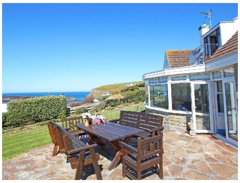 Trelawns a british holiday cottage for 10 in , 