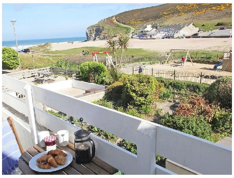 Gecko Beach a british holiday cottage for 2 in , 