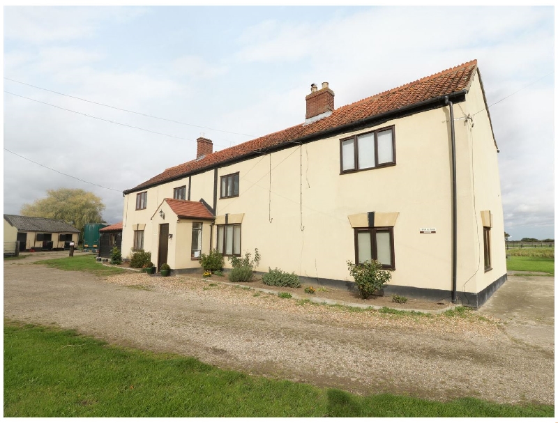 Grange Farmhouse a british holiday cottage for 10 in , 