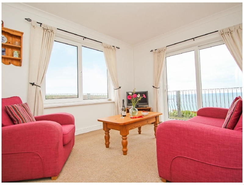 The Lookout a british holiday cottage for 4 in , 