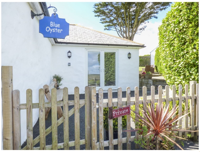 Blue Oyster a british holiday cottage for 2 in , 