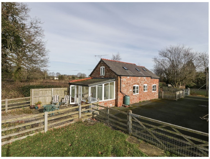The Laurels Barn a british holiday cottage for 2 in ,
