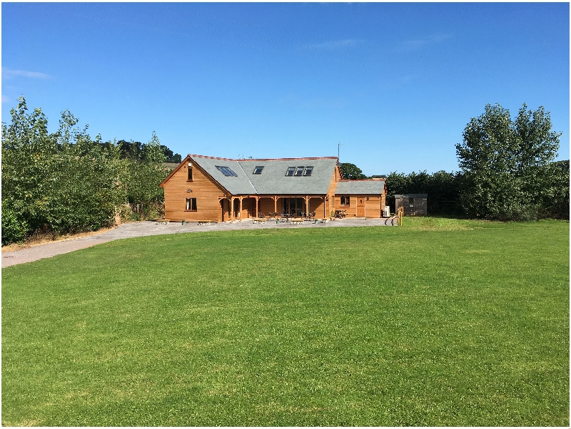 Riverside Lodge a british holiday cottage for 6 in ,