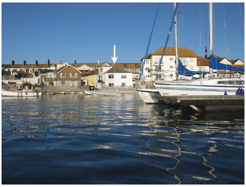 The Saltings a british holiday cottage for 4 in , 