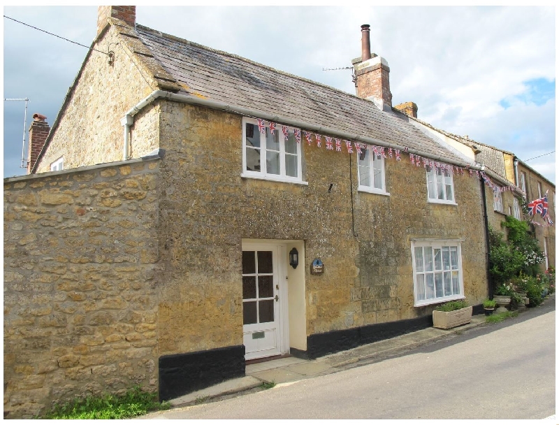 Blackbird Cottage a british holiday cottage for 6 in ,