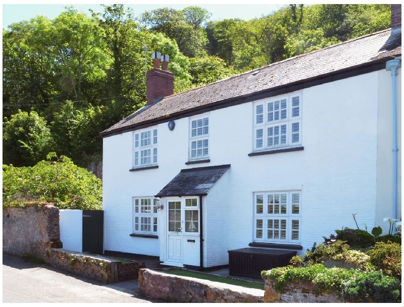 Lakeside a british holiday cottage for 8 in , 