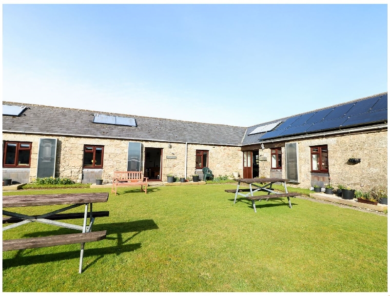 Ravens Croft a british holiday cottage for 3 in ,