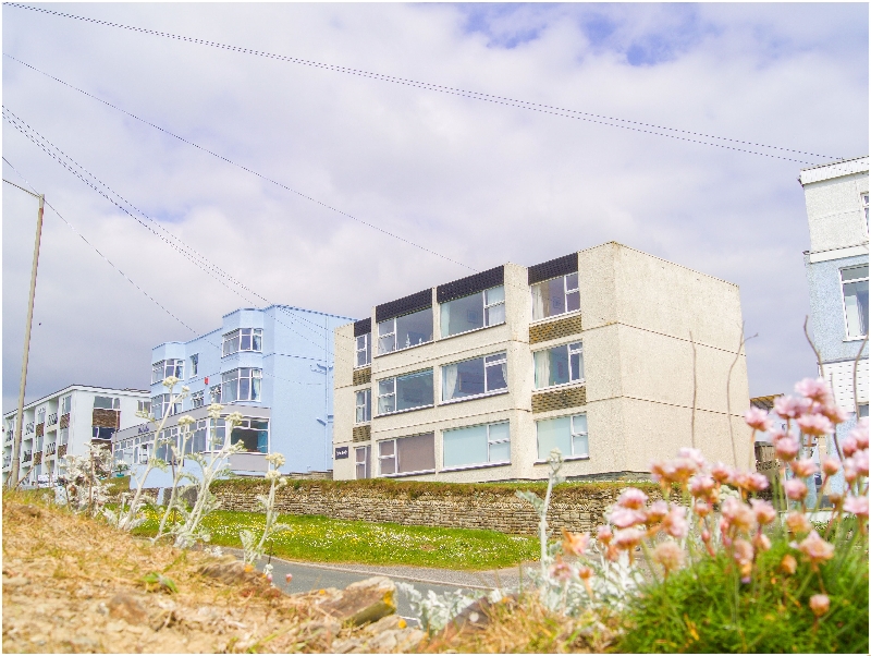 Spindrift Apartment 3 a british holiday cottage for 4 in , 