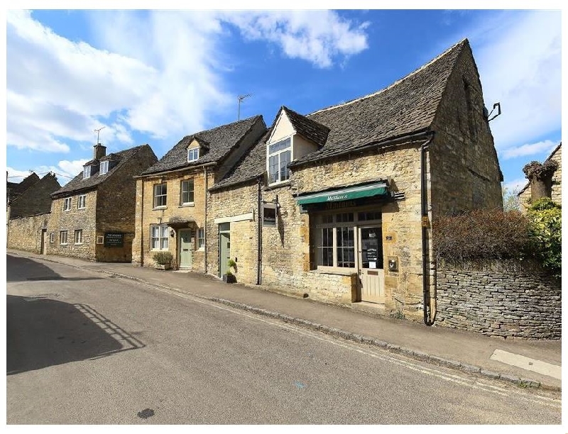 Burford's Old Bakery a british holiday cottage for 4 in , 