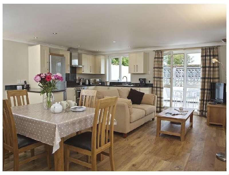 4 West Park Mews a british holiday cottage for 4 in ,