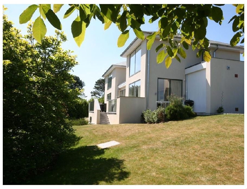 Kirkdale a british holiday cottage for 11 in , 