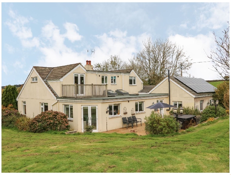 Barton View a british holiday cottage for 10 in , 