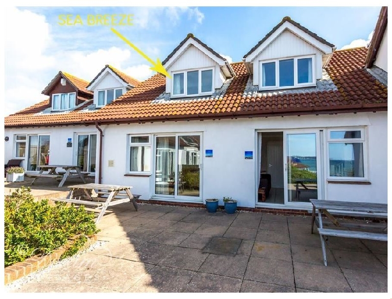 Sea Breeze a british holiday cottage for 4 in ,