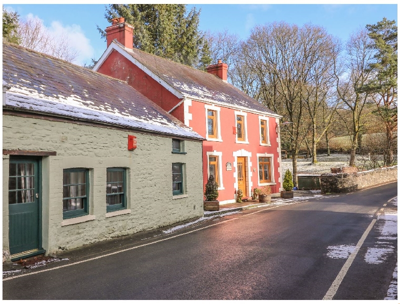 More information about Yr Hen Efail - ideal for a family holiday