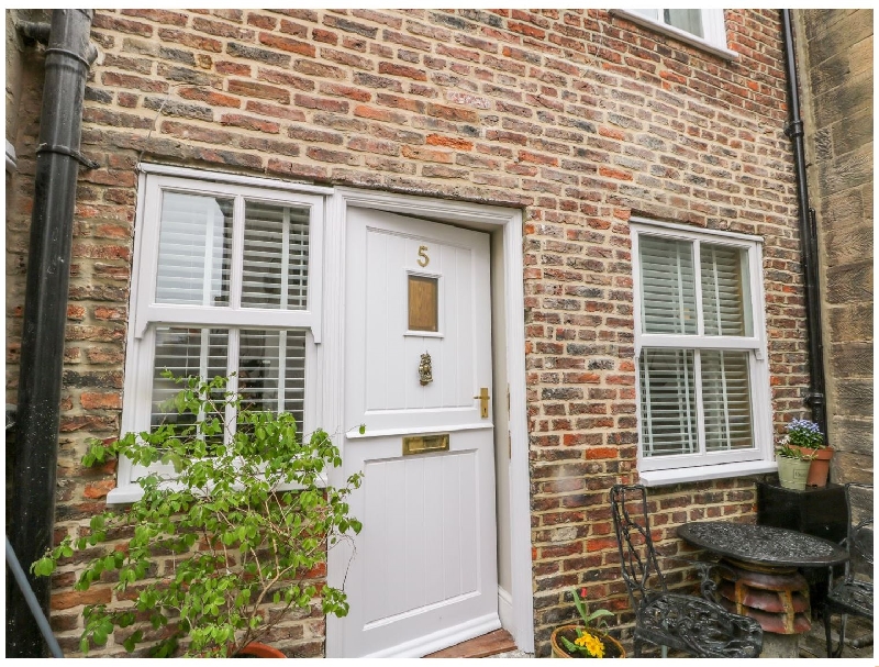 5 Oystons Yard a british holiday cottage for 4 in ,
