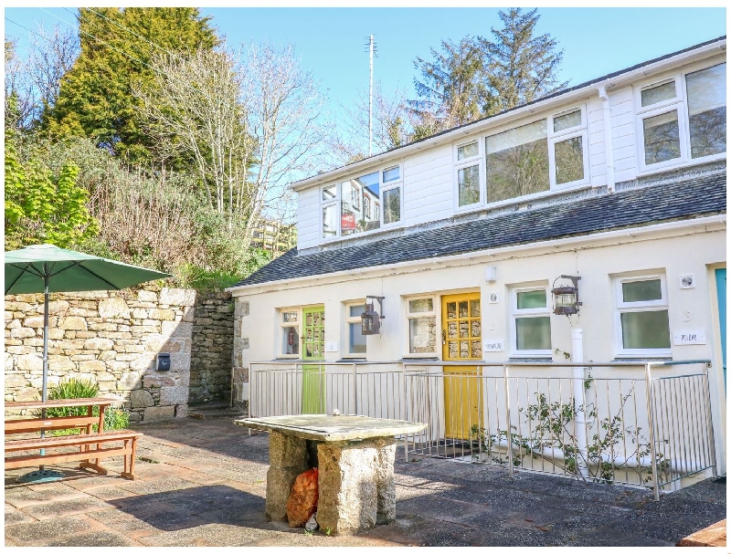 More information about Gunwalloe Cottage - ideal for a family holiday