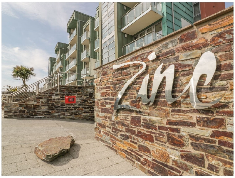 Zinc Fistral Beach a british holiday cottage for 4 in ,