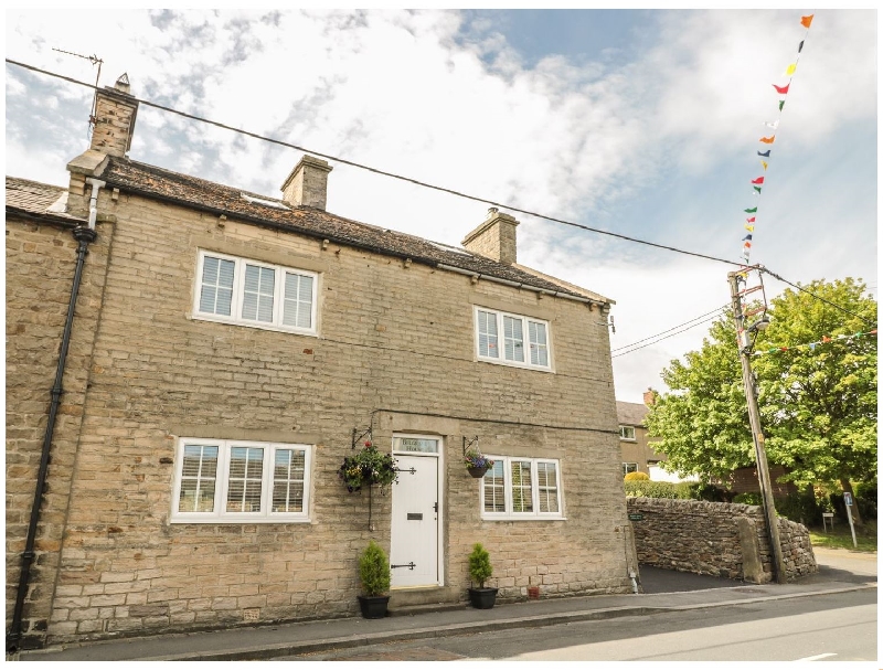 Belgrave House a british holiday cottage for 12 in , 